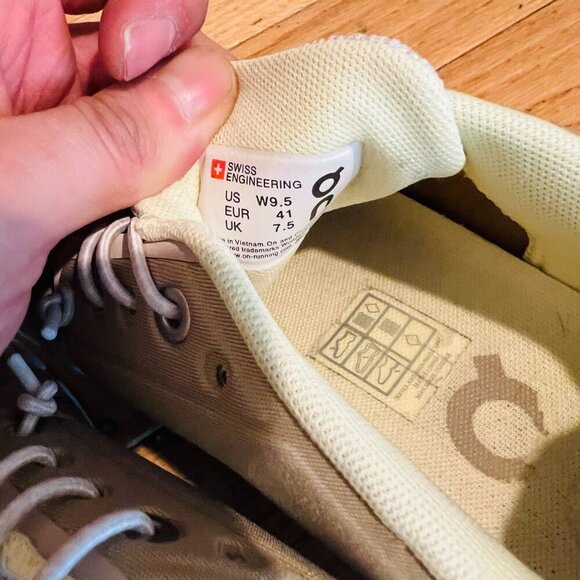 Women's On Cloud X 3 Size 9.5 - Picture 12 of 16